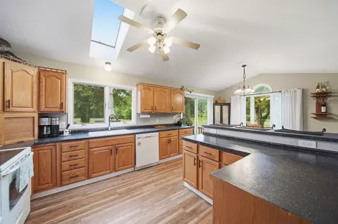 Kitchen - 2777 Blackman Rd, Jackson, MI 49201 photo 3 of 3