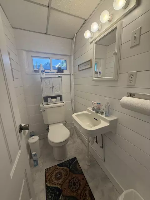 Bath - 3152 Lake Dr, Reading, MI 49274 photo 1 of 2