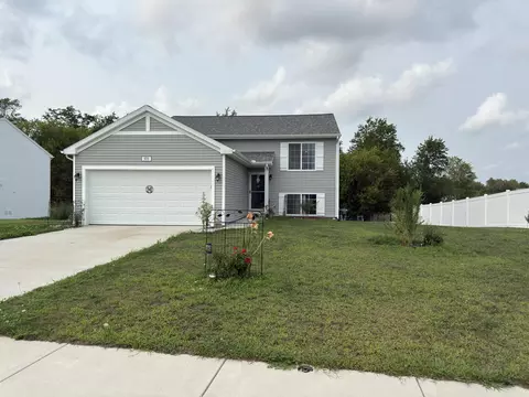 970 View Pointe Dr, Middleville, MI 49333