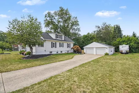 5403 36th Ave SW, Hudsonville, MI 49426