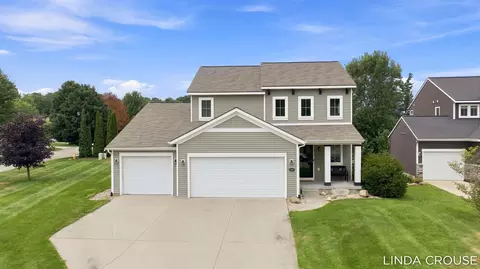 16849 Arbor Way Dr, Nunica, MI 49448