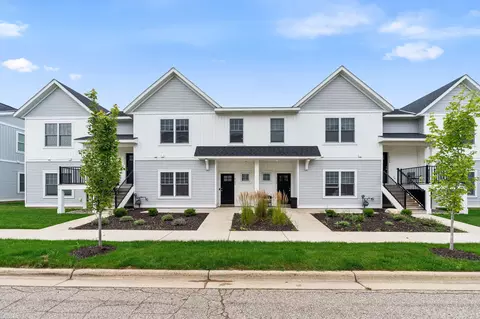 2104 Sherwood Ave, Holland, MI 49423