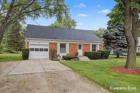 6935 Belding Rd NE, Rockford, MI 49341