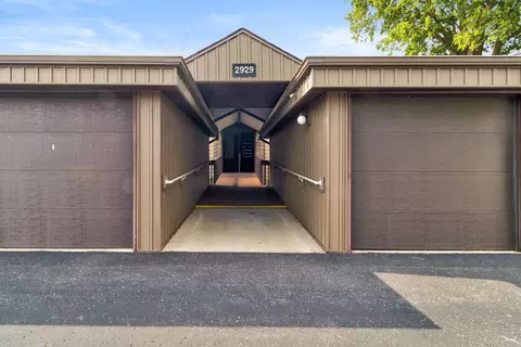 2929 Byron Center Ave SW #F, Wyoming, MI 49519