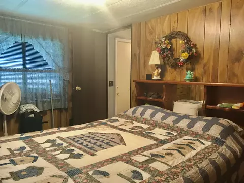 Bedroom - 66521 Winding River Rd, Constantine, MI 49042 photo 2 of 4