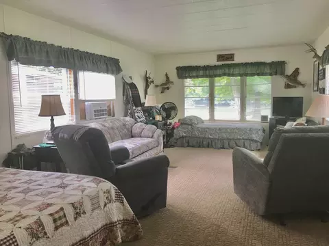 Living - 66521 Winding River Rd, Constantine, MI 49042 photo 3 of 4