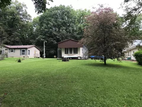 Exterior - 66521 Winding River Rd, Constantine, MI 49042 photo 4 of 5