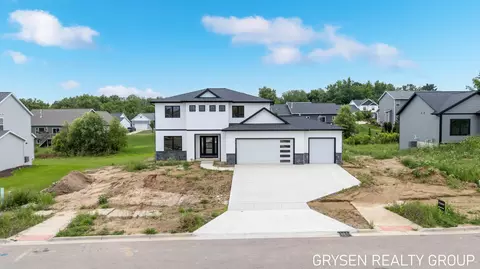 1839 Stratford Ln NW, Grand Rapids, MI 49534