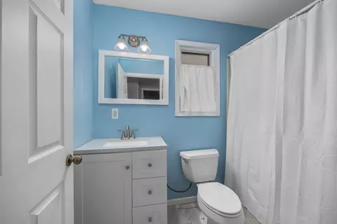 Bath - 10881 Hoffman Rd, Three Rivers, MI 49093 photo 2 of 2