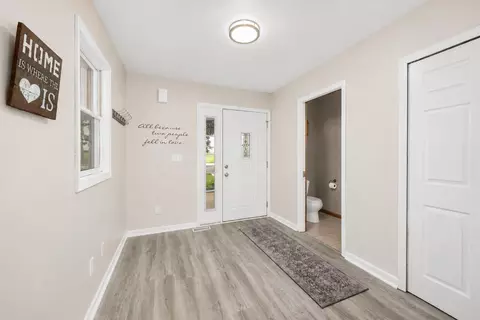 Entry Way - 10881 Hoffman Rd, Three Rivers, MI 49093 photo 1 of 2