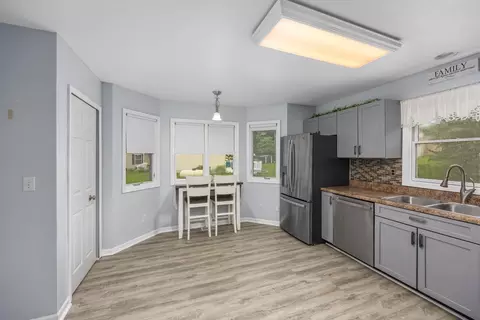 Kitchen - 10881 Hoffman Rd, Three Rivers, MI 49093 photo 2 of 2