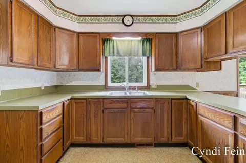 Kitchen - 4144 30th St, Dorr, MI 49323 photo 2 of 6