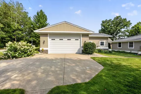 Exterior - 540 N Harding Ave, Harrison, MI 48625 photo 14 of 19