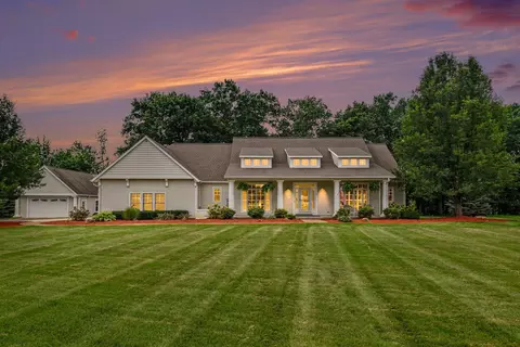 5648 Glenn Mar Ct, Coopersville, MI 49404