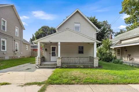 952 Park St SW, Grand Rapids, MI 49504
