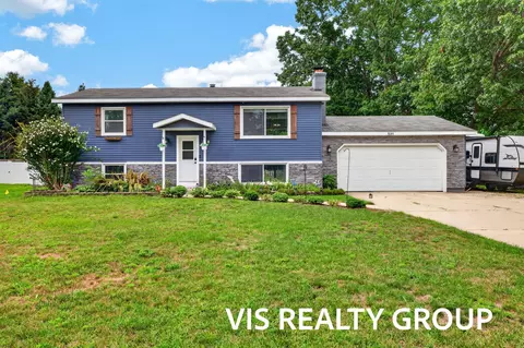 531 E Chadwick Dr, Muskegon, MI 49445