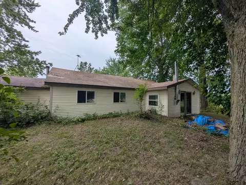 130 N 4th St, Pierson, MI 49339