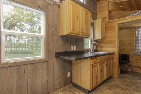 Kitchen - 11481 Cressey Rd, Plainwell, MI 49080 photo 6 of 6