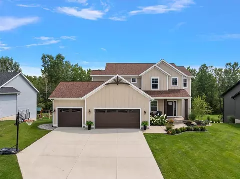 7160 Sugar Maple Dr, Hudsonville, MI 49426