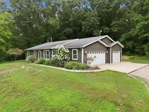 Exterior - 5643 E C Ave, Richland, MI 49083 photo 4 of 9