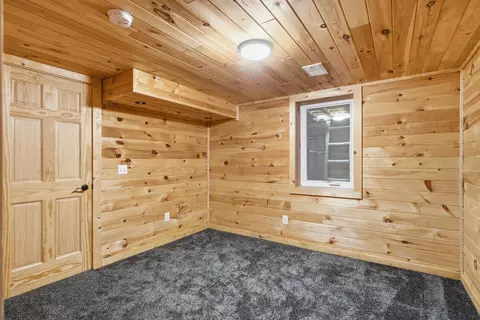 Bedroom - 5643 E C Ave, Richland, MI 49083 photo 4 of 4