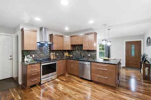 Kitchen - 5643 E C Ave, Richland, MI 49083 photo 3 of 5