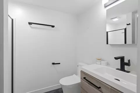 Bath - 5643 E C Ave, Richland, MI 49083 photo 4 of 4