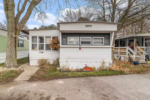 3527 Hoyt St #81, Norton Shores, MI 49444