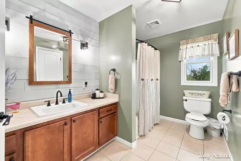 Bath - 355 N Shaw Rd, Bailey, MI 49303 photo 2 of 3