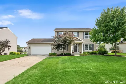 1654 Sunny Glen Dr SE, Caledonia, MI 49316