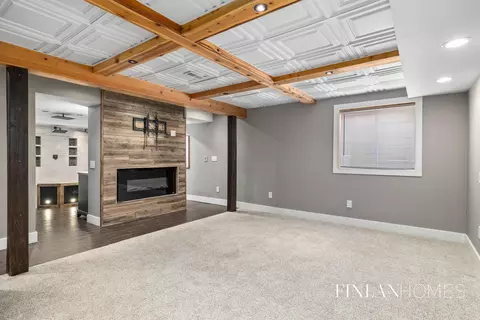 Living - 8655 Haystack Rd SE, Caledonia, MI 49316 photo 6 of 6