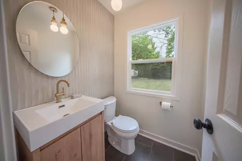 Bath - 1109 Birk Ave, Ann Arbor, MI 48103 photo 5 of 6