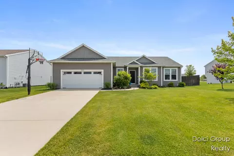 4208 Shetland Dr, Hudsonville, MI 49426