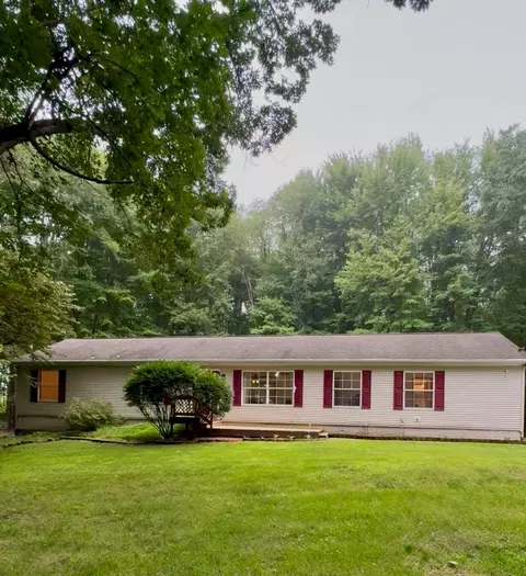 10641 Coopersfield Rd, Chelsea, MI 48118