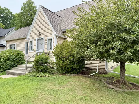 773 3rd Ave, Lake Odessa, MI 48849