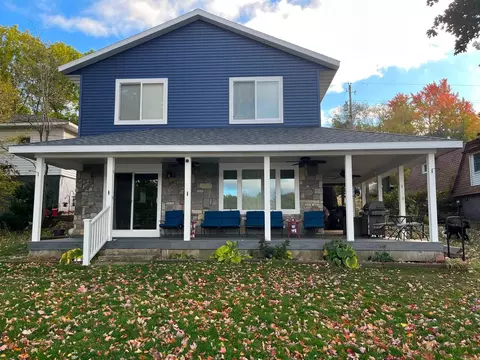 332 Eastland Dr, Leroy, MI 49655