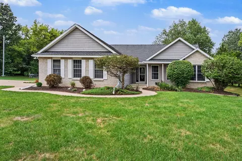 7633 N 26th St, Kalamazoo, MI 49004