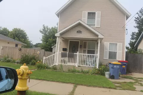 637 Leonard St NE, Grand Rapids, MI 49503