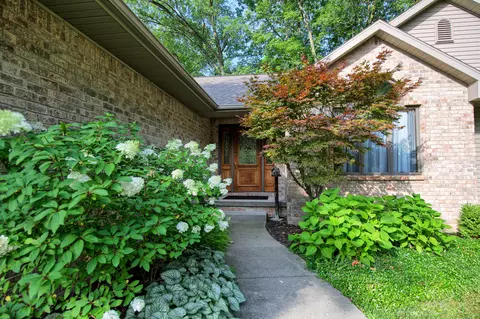 1002 Marshall St, Portland, MI 48875
