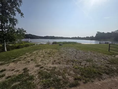 Loves Lane, Six Lakes, MI 48886