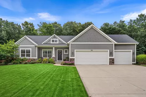 3016 Fransworth Dr, Holland, MI 49424