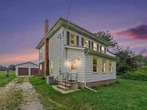 8857 Beeman Rd, Chelsea, MI 48118