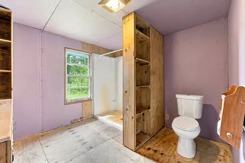 Bath - 876 110th Ave, Plainwell, MI 49080 photo 1 of 2
