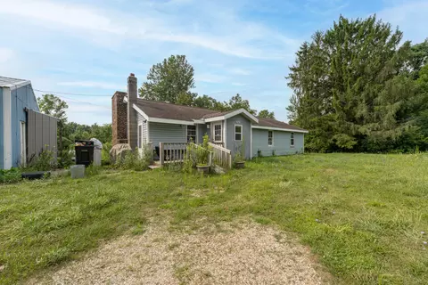 Exterior - 876 110th Ave, Plainwell, MI 49080 photo 8 of 10