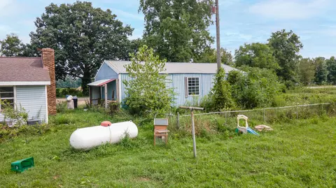 Exterior - 876 110th Ave, Plainwell, MI 49080 photo 6 of 10