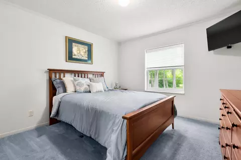 Bedroom - 2038 E Bristol Rd E, Dowling, MI 49050 photo 4 of 6