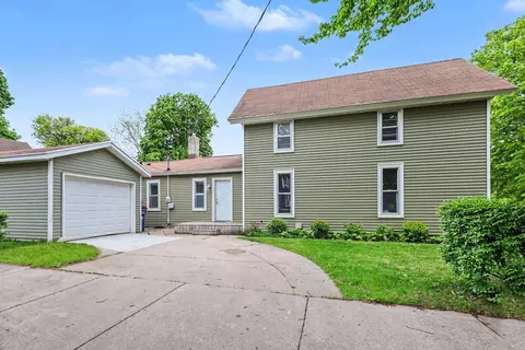 831 NW Second St NW, Grand Rapids, MI 49504
