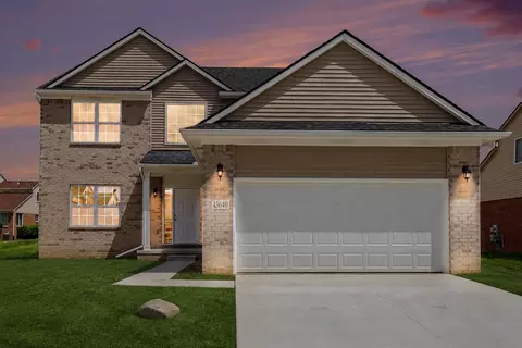 43640 S Timberview Dr, Belleville, MI 48111