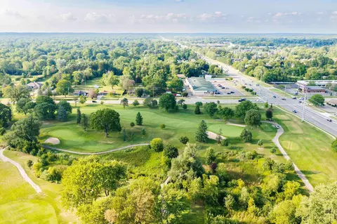 View/Area - 951 E Square Lk, Troy, MI 48085 photo 1 of 4