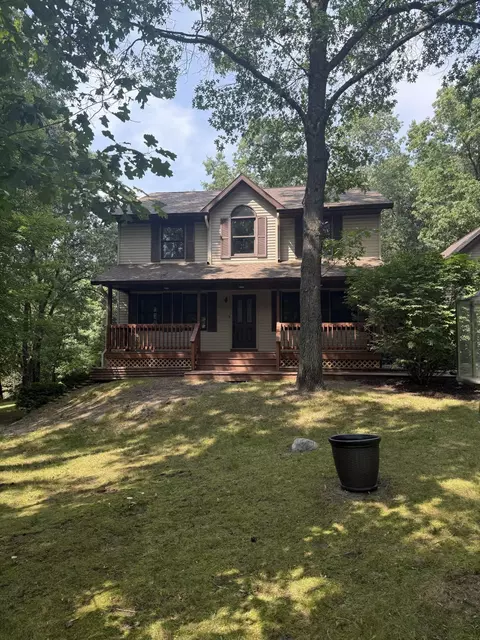 13323 Twin Creek Ln NE, Greenville, MI 48838